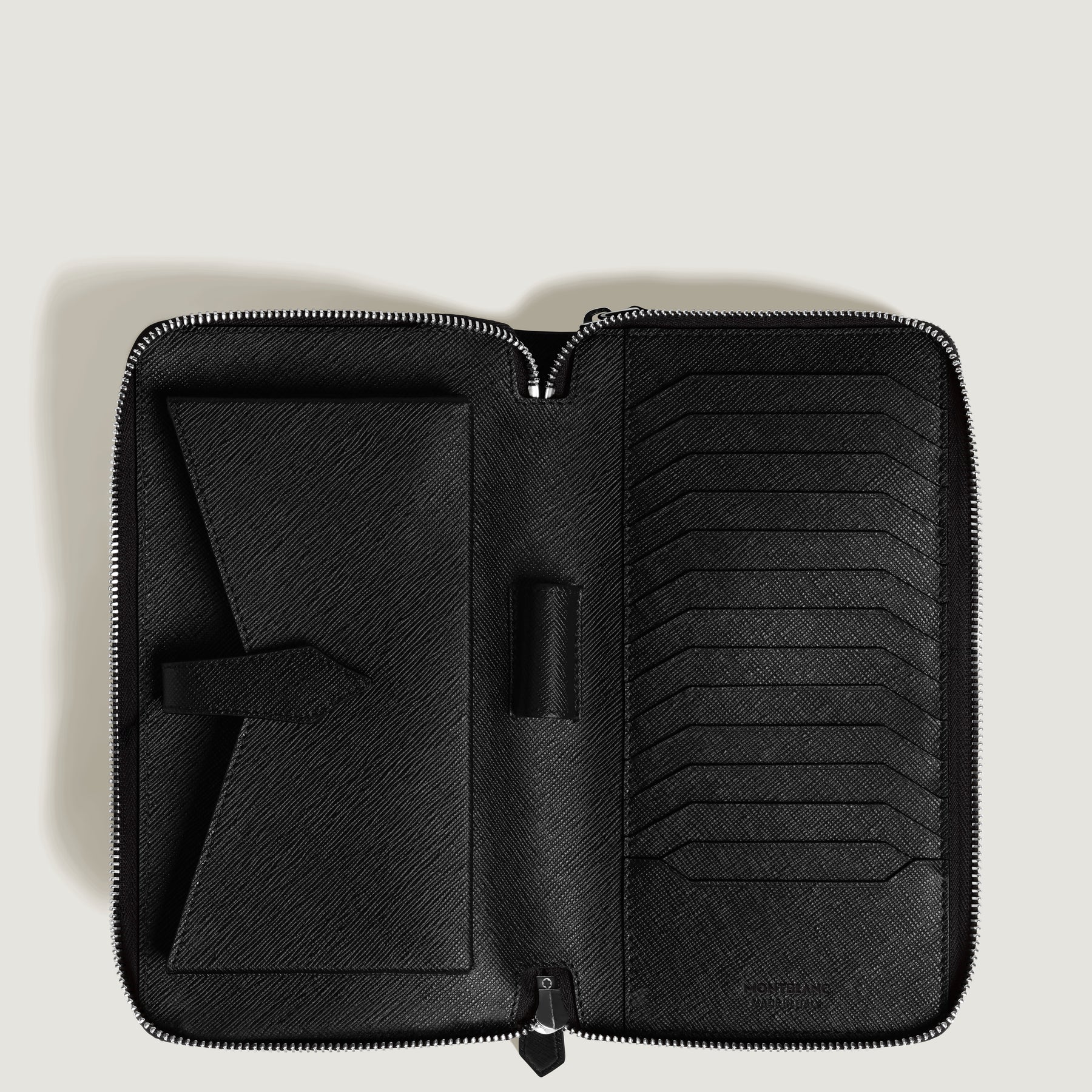 Travel Organizer in Sartorial Leather